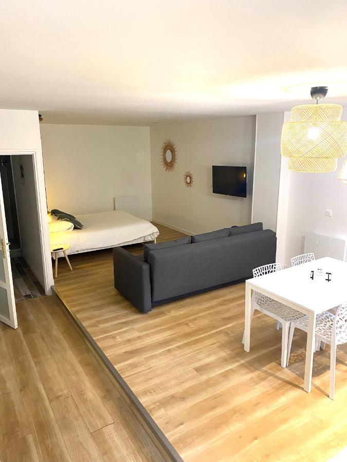 Suite 24 Appart'Hotel-3 Etoiles Le Creusot Εξωτερικό φωτογραφία